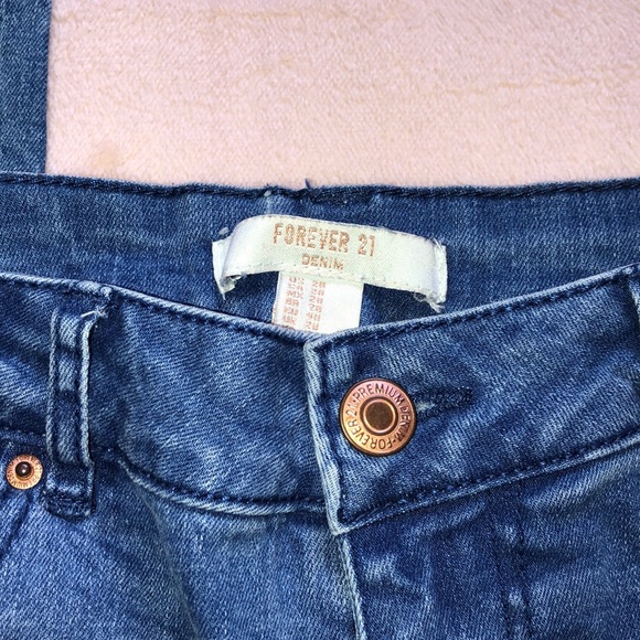 Forever 21 Denim Jeans - Picture 4 of 4